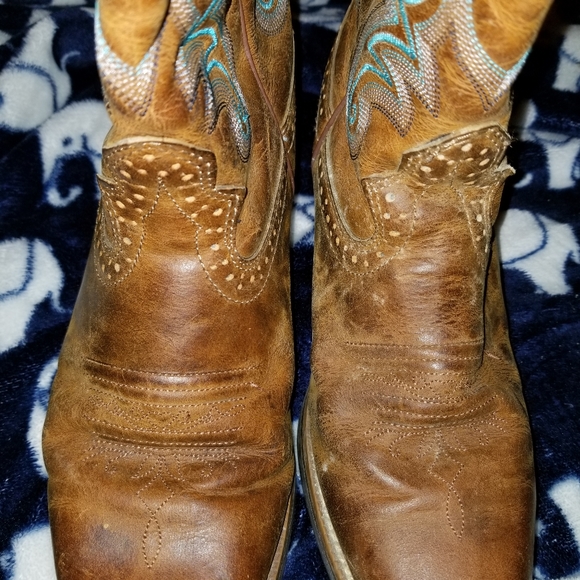 Justin Boots - Picture 10 of 11
